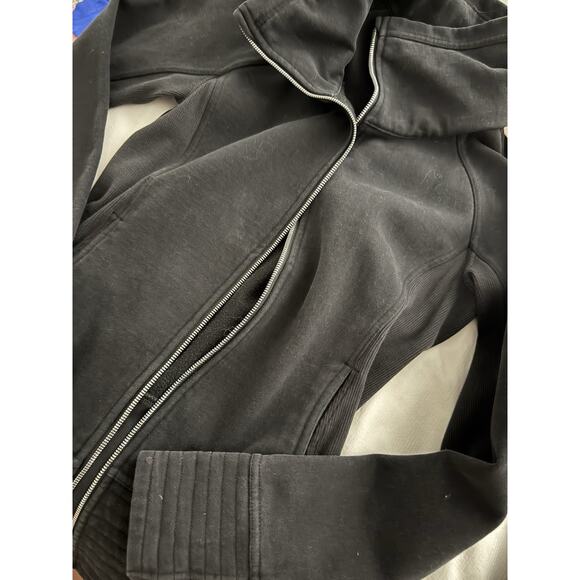 Lululemon women’s Black Jacket Full Zipper Size Small Long Sleeve - Picture 6 of 6